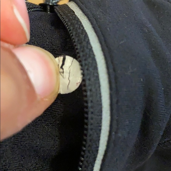 Lululemon naked seam speed running shorts 4 small - Picture 4 of 11